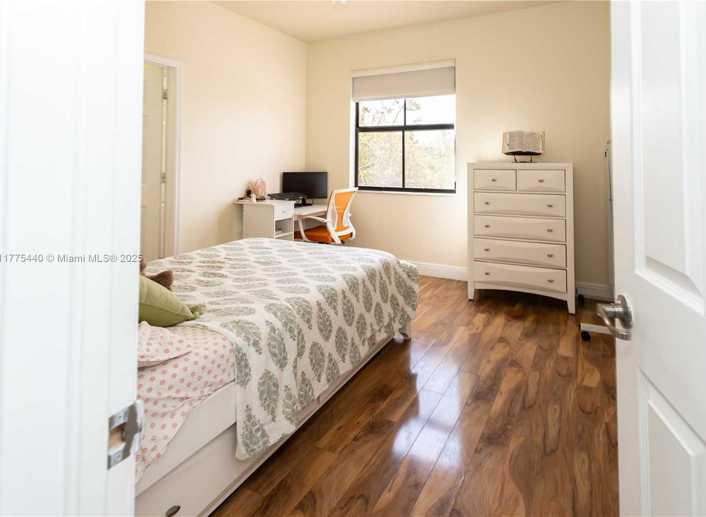 Small Image of 10013 NORTH WEST 89TH TER, Doral Number 39