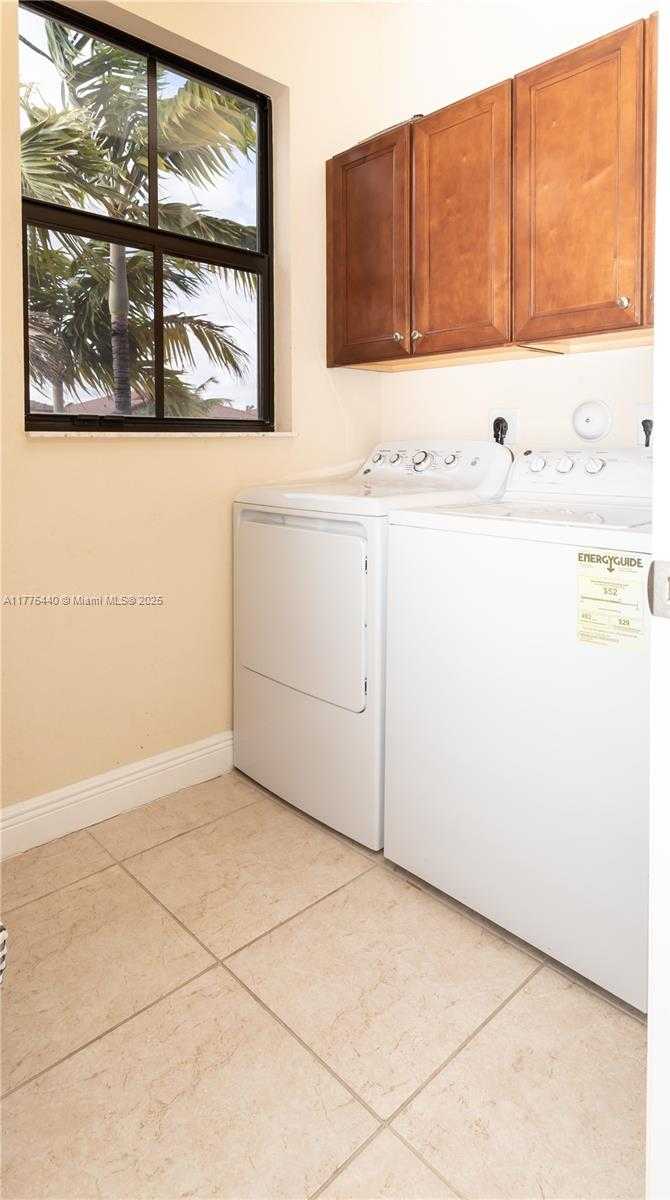 Small Image of 10013 NORTH WEST 89TH TER, Doral Number 55