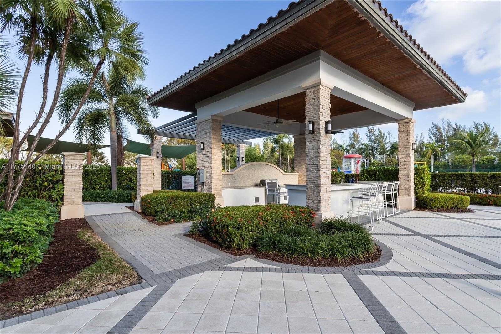 Small Image of 10013 NORTH WEST 89TH TER, Doral Number 64