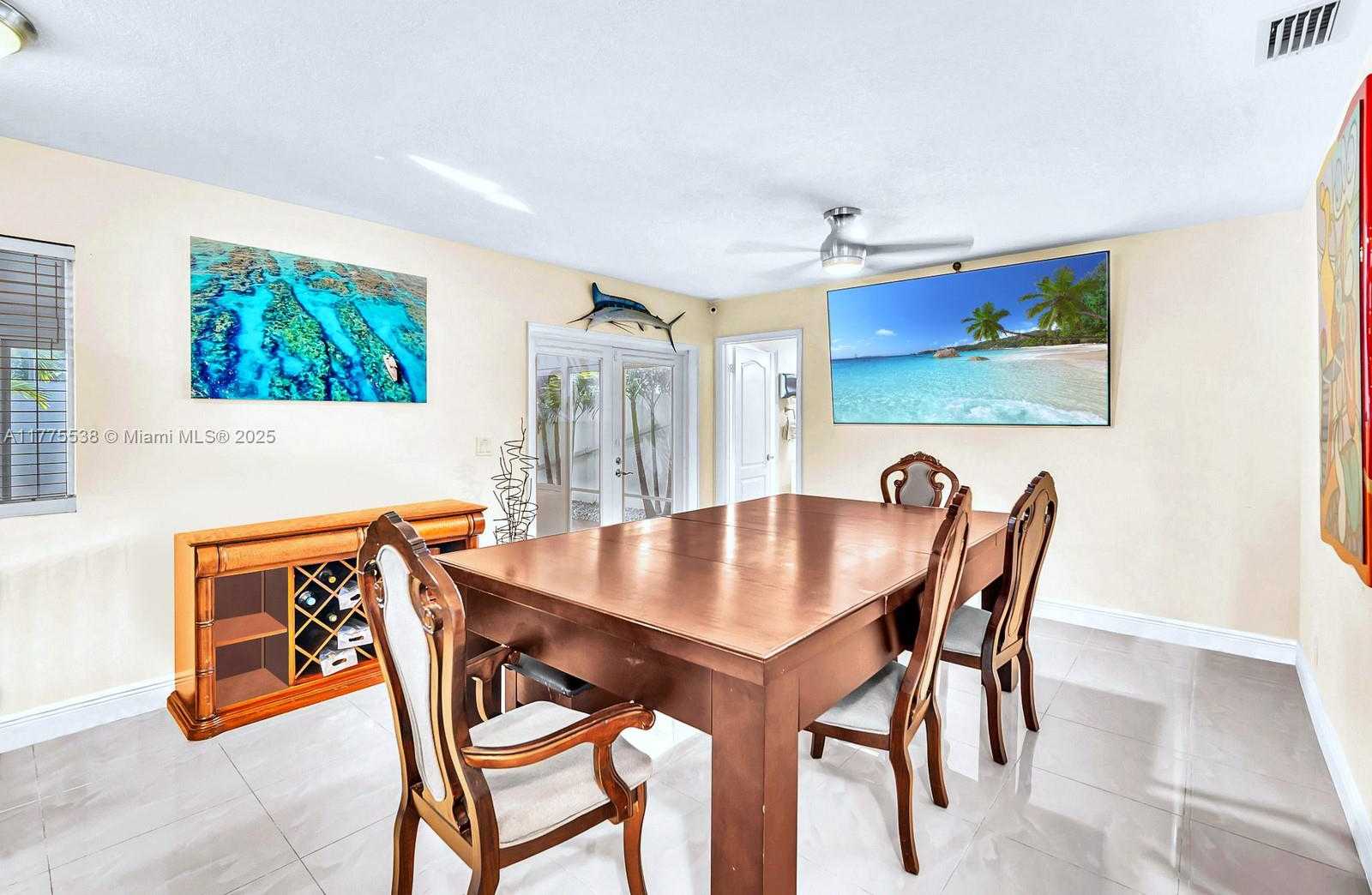 Small Image of 11210 ROCKINGHORSE RD, Cooper City Number 11