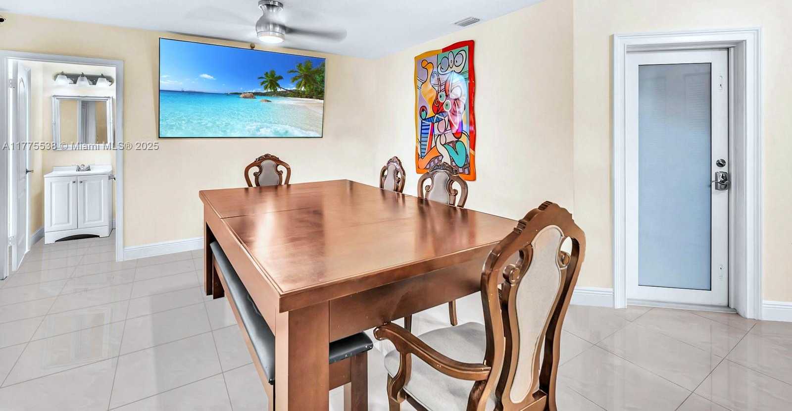 Small Image of 11210 ROCKINGHORSE RD, Cooper City Number 12