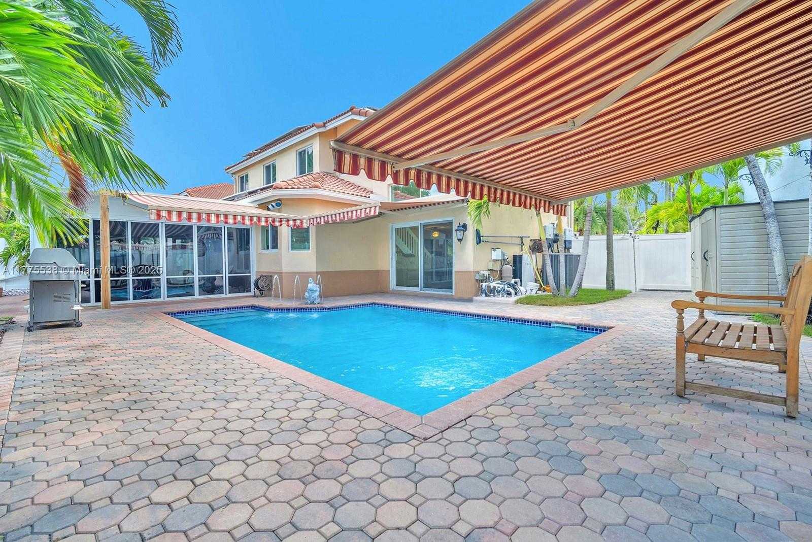 Small Image of 11210 ROCKINGHORSE RD, Cooper City Number 29