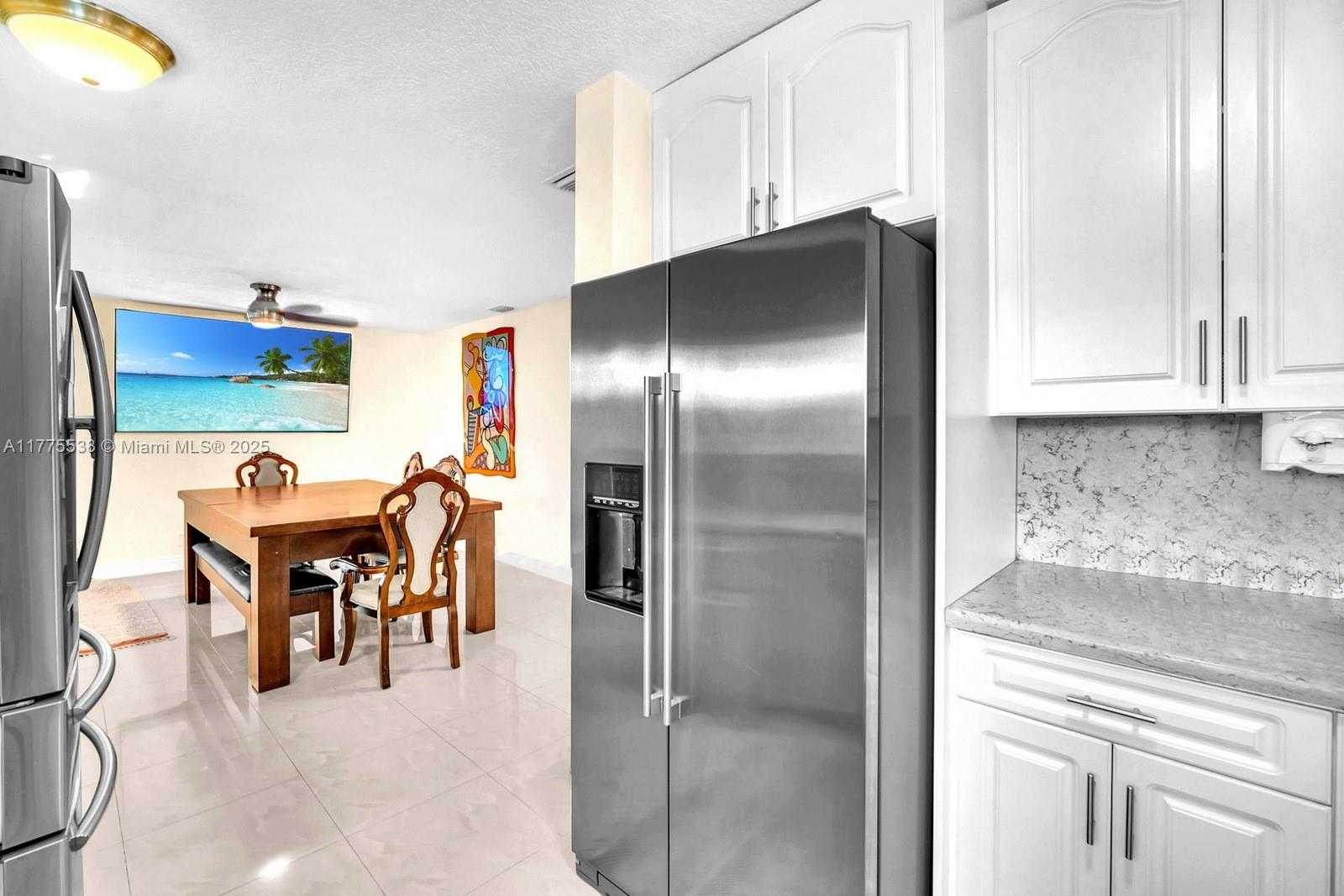 Small Image of 11210 ROCKINGHORSE RD, Cooper City Number 9