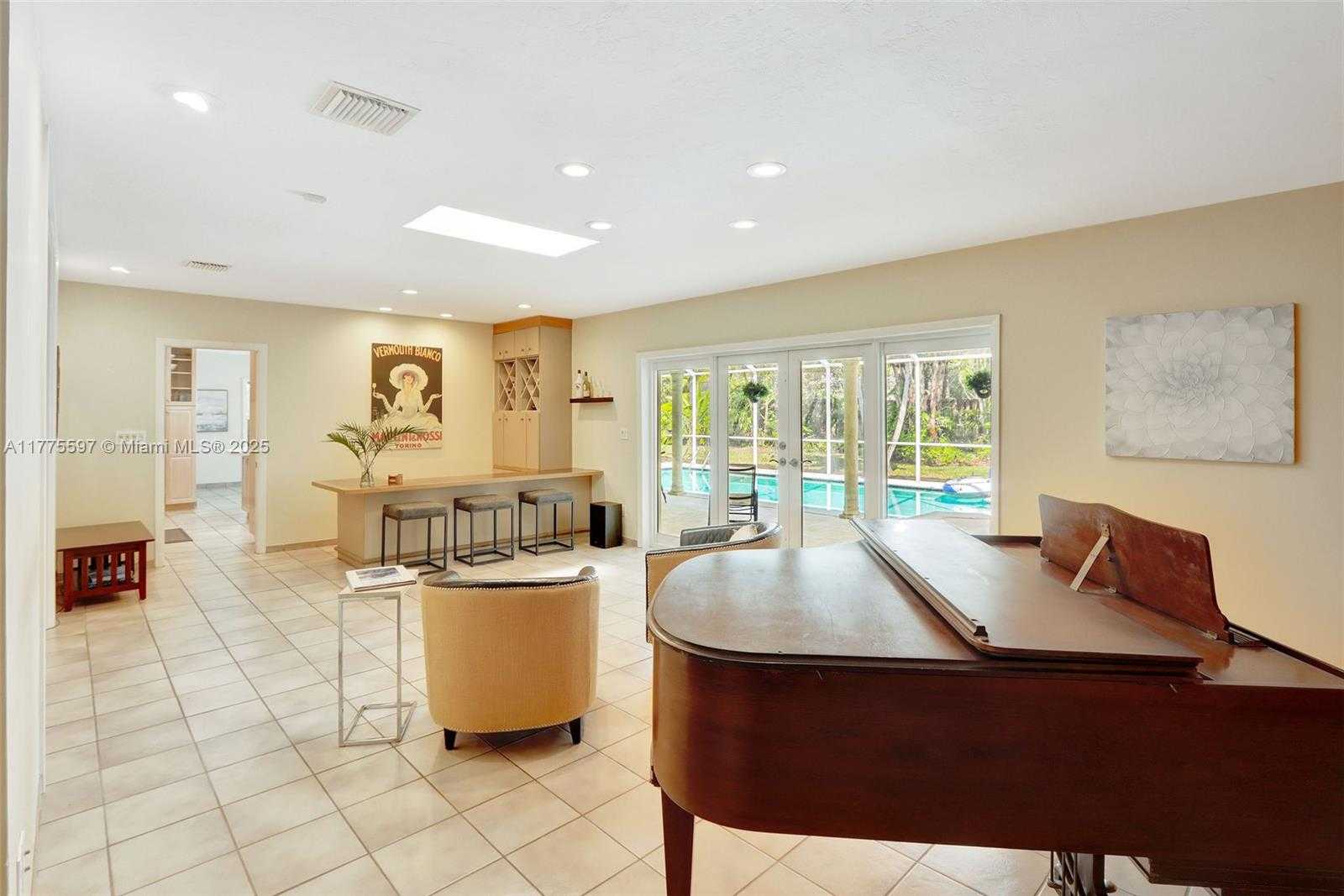 Small Image of 15023 SOUTH WEST 74TH PL, Palmetto Bay Number 11