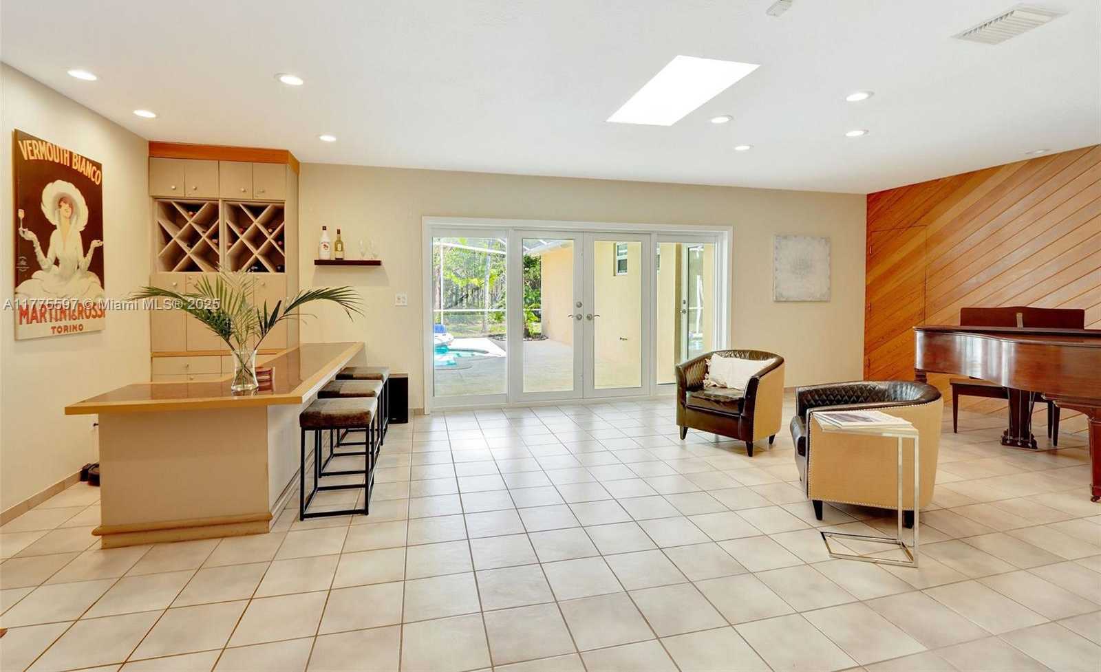 Small Image of 15023 SOUTH WEST 74TH PL, Palmetto Bay Number 12