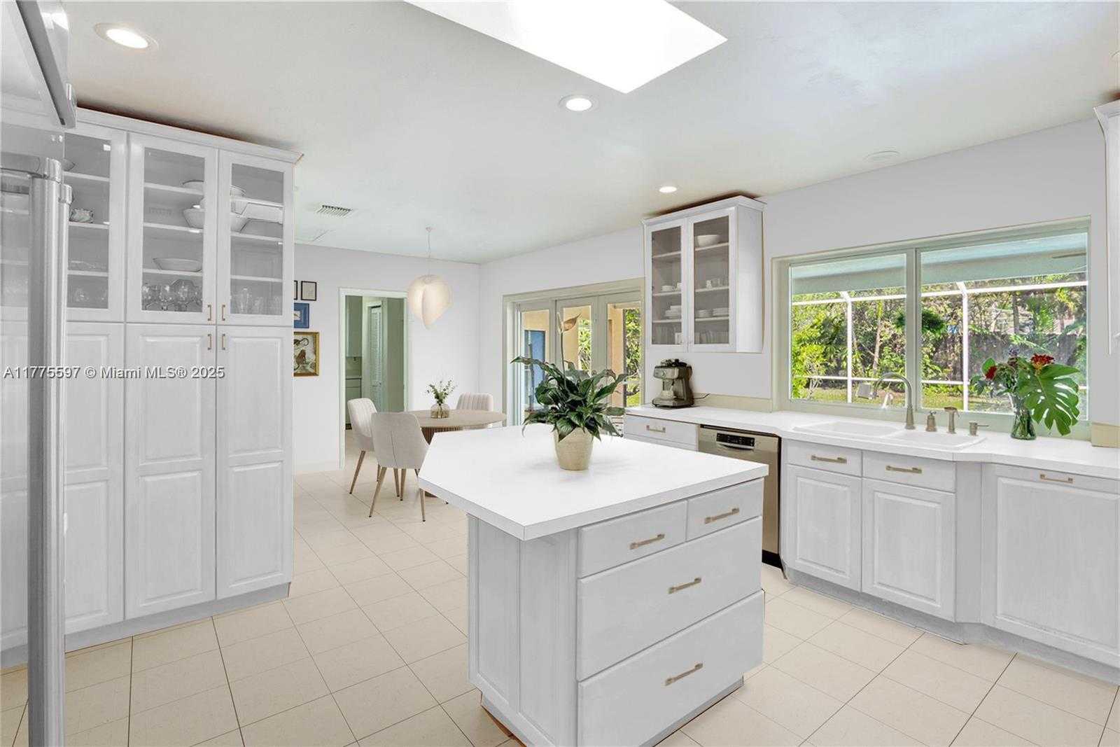 Small Image of 15023 SOUTH WEST 74TH PL, Palmetto Bay Number 14