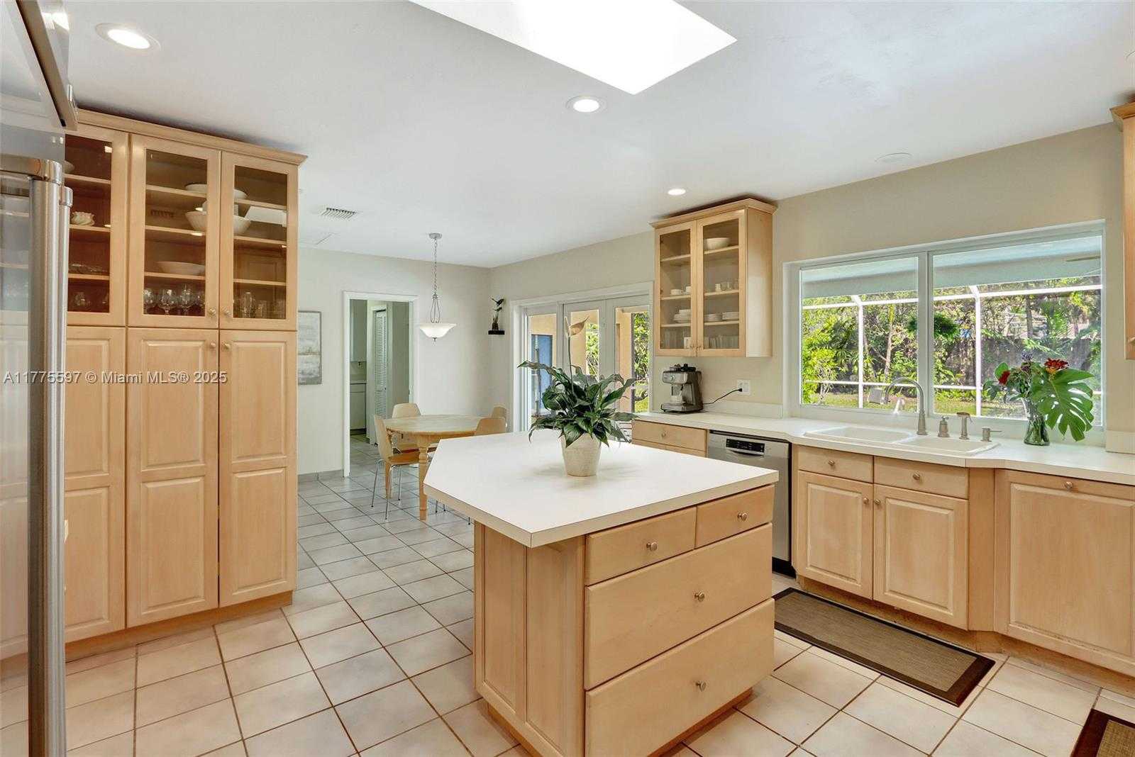 Small Image of 15023 SOUTH WEST 74TH PL, Palmetto Bay Number 15
