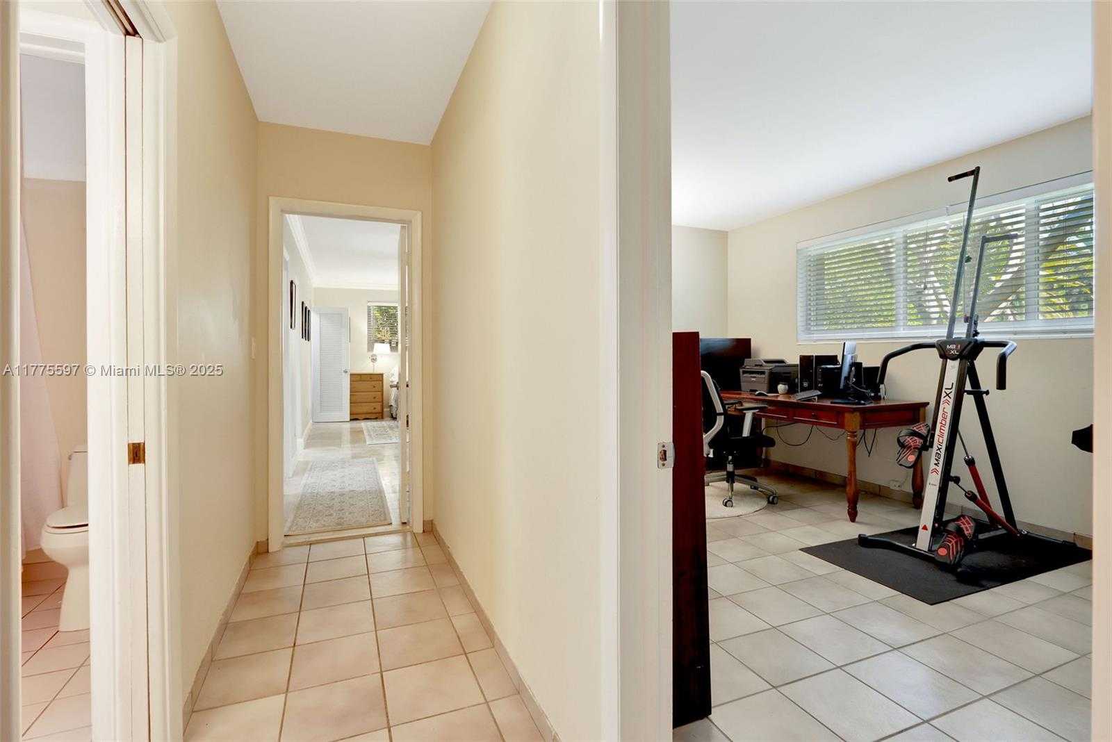 Small Image of 15023 SOUTH WEST 74TH PL, Palmetto Bay Number 23