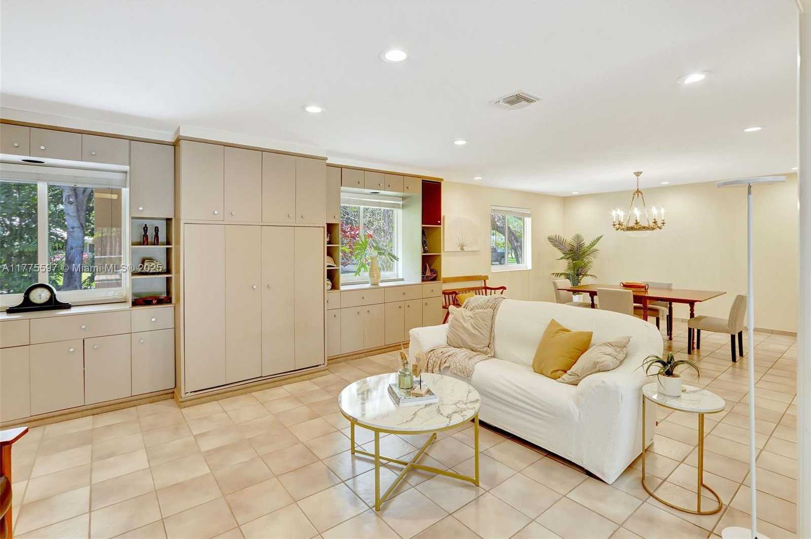 Small Image of 15023 SOUTH WEST 74TH PL, Palmetto Bay Number 8