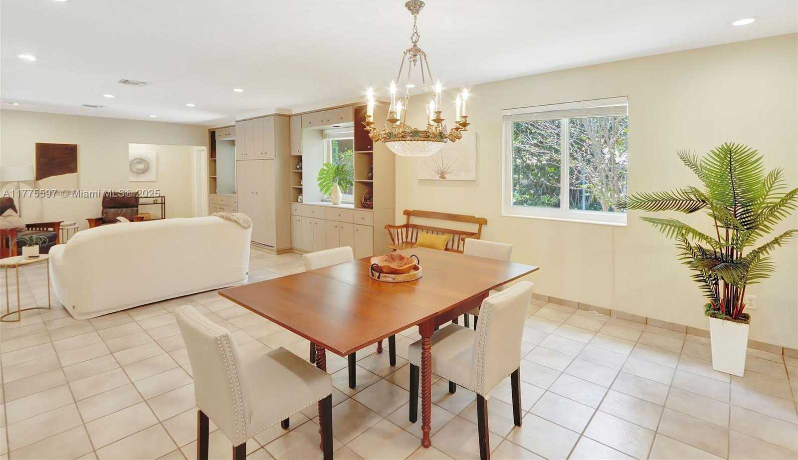 Small Image of 15023 SOUTH WEST 74TH PL, Palmetto Bay Number 9