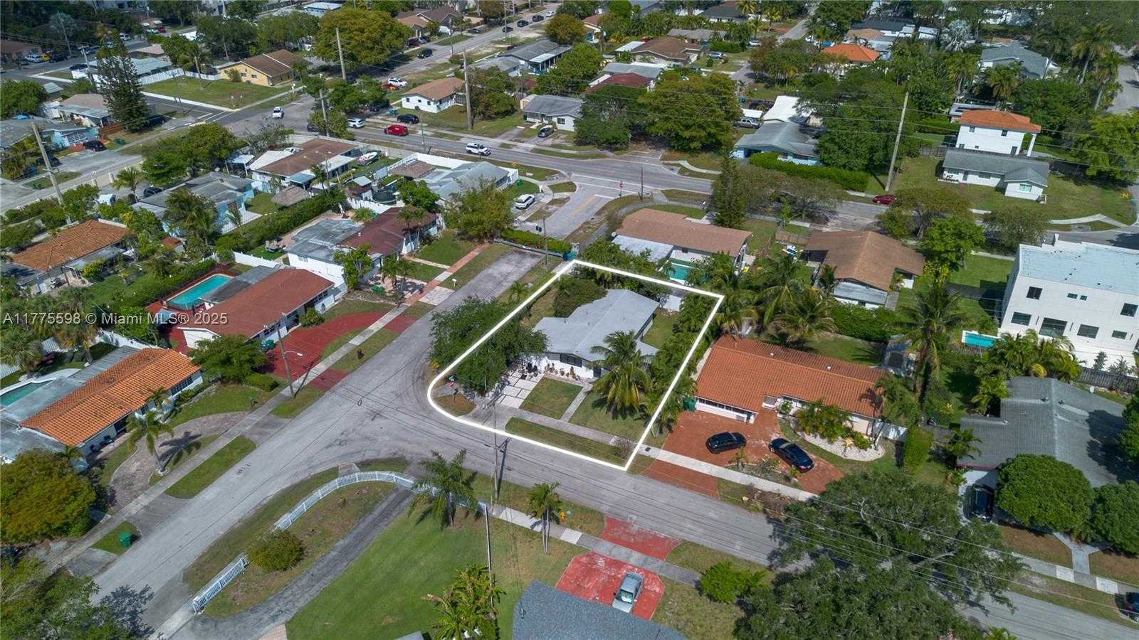 Small Image of 21341 NORTH EAST 25TH CT, Aventura Number 14