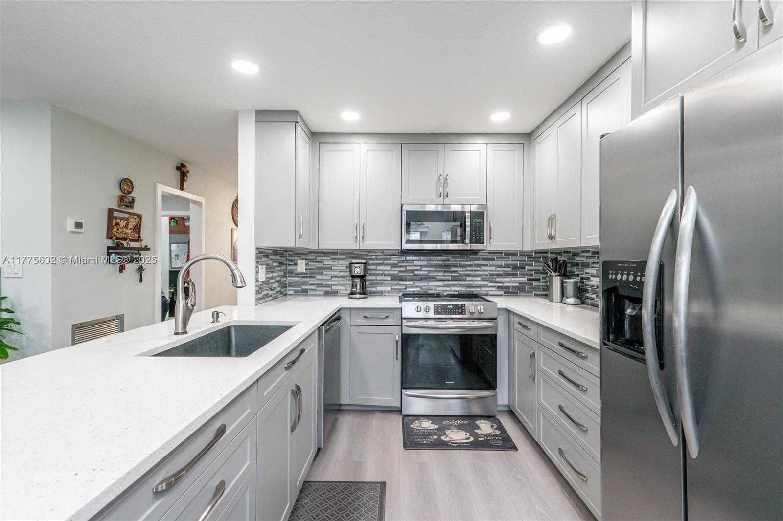 Small Image of 9771 NORTH WEST 23RD ST, Coral Springs Number 22