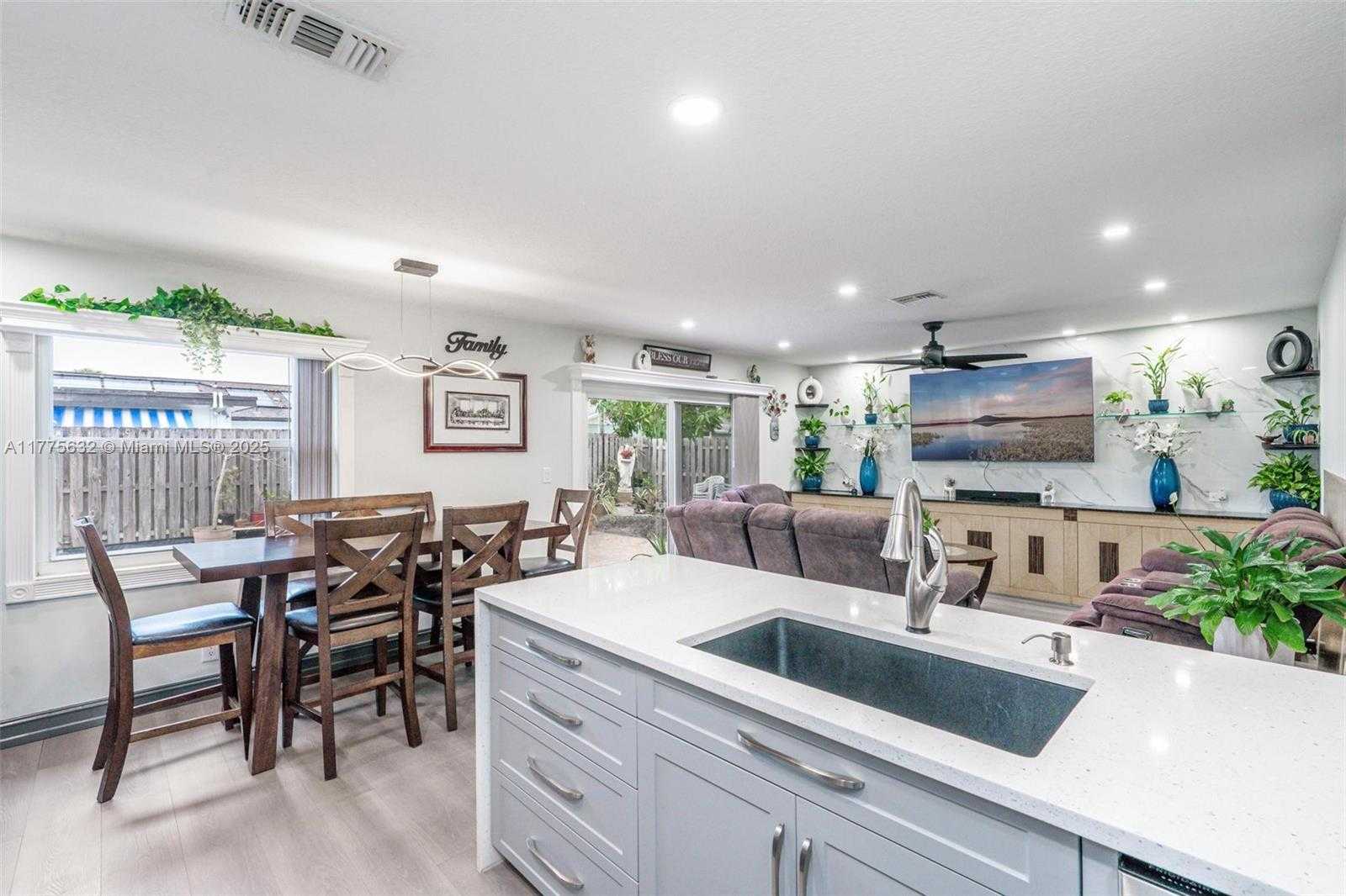 Small Image of 9771 NORTH WEST 23RD ST, Coral Springs Number 24