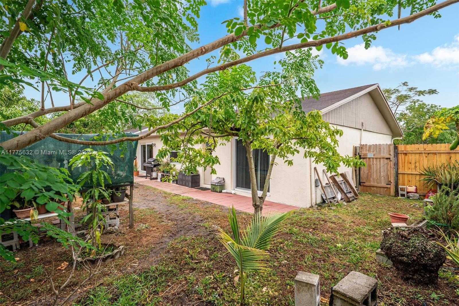 Small Image of 9771 NORTH WEST 23RD ST, Coral Springs Number 7