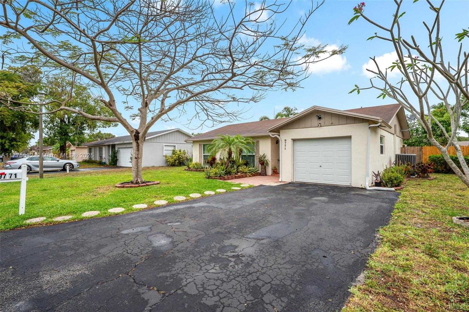 Small Image of 9771 NORTH WEST 23RD ST, Coral Springs Number 8