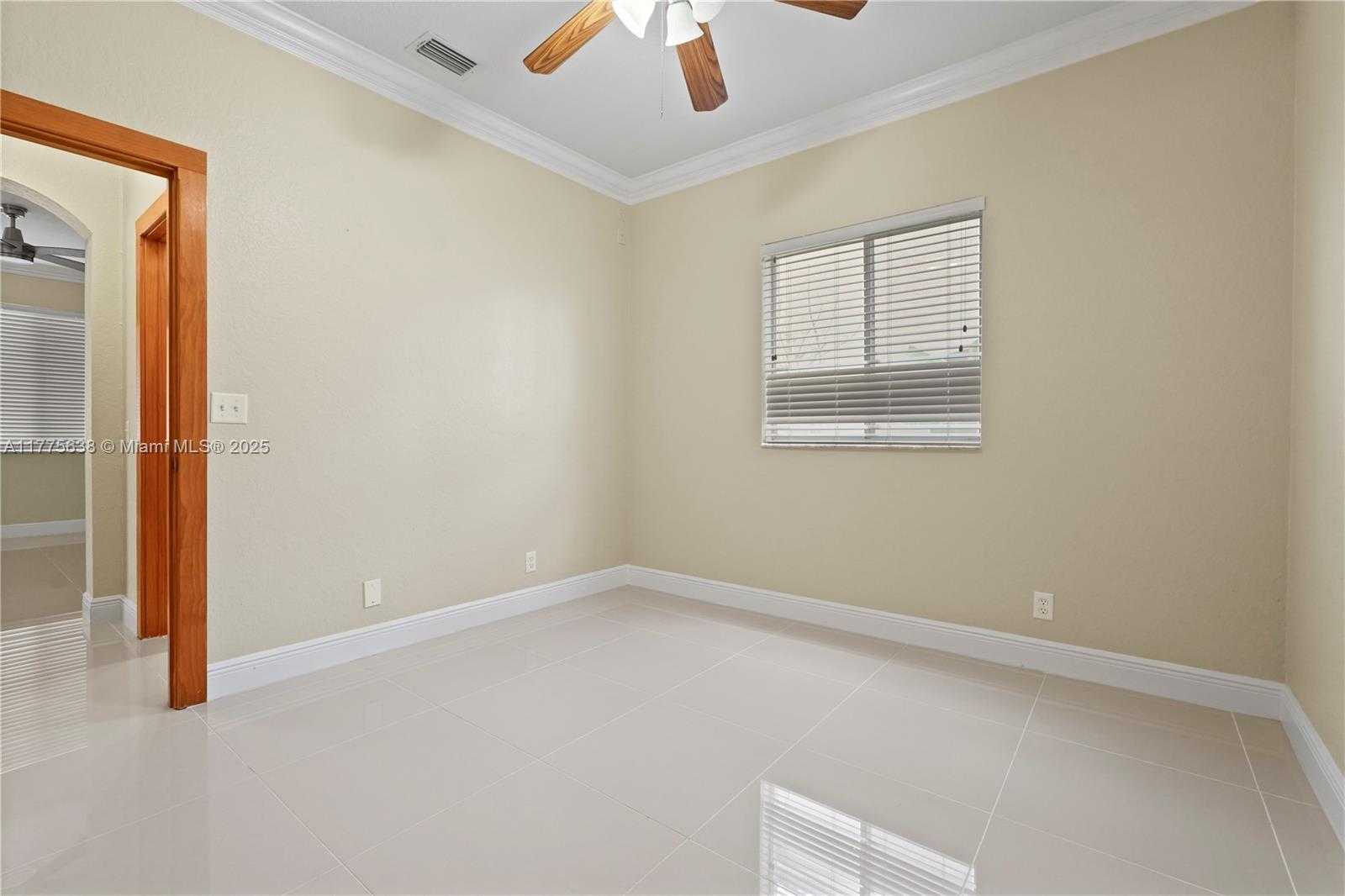 Small Image of 4475 BANYAN TRAILS DR, Coconut Creek Number 10
