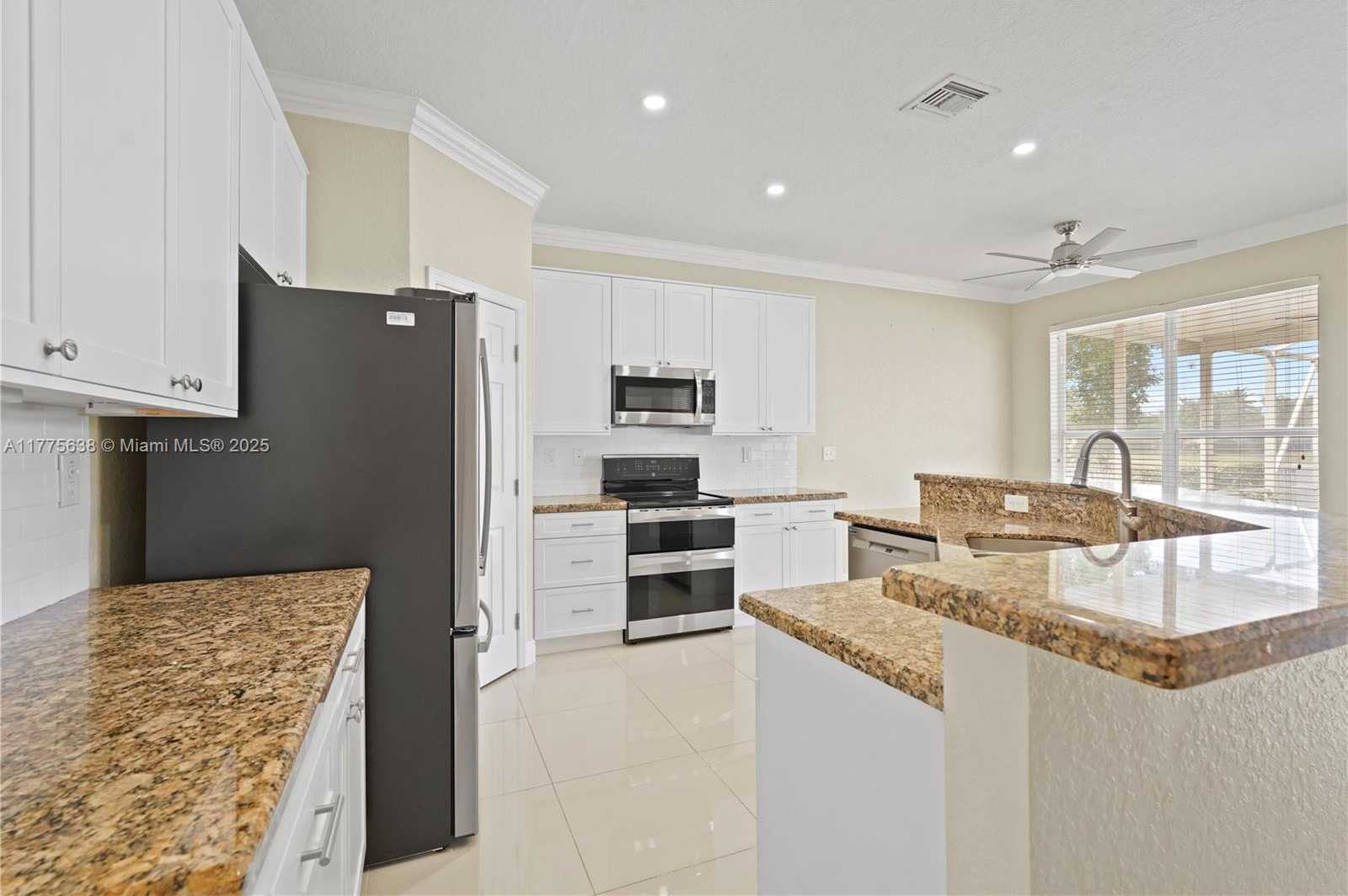 Small Image of 4475 BANYAN TRAILS DR, Coconut Creek Number 11