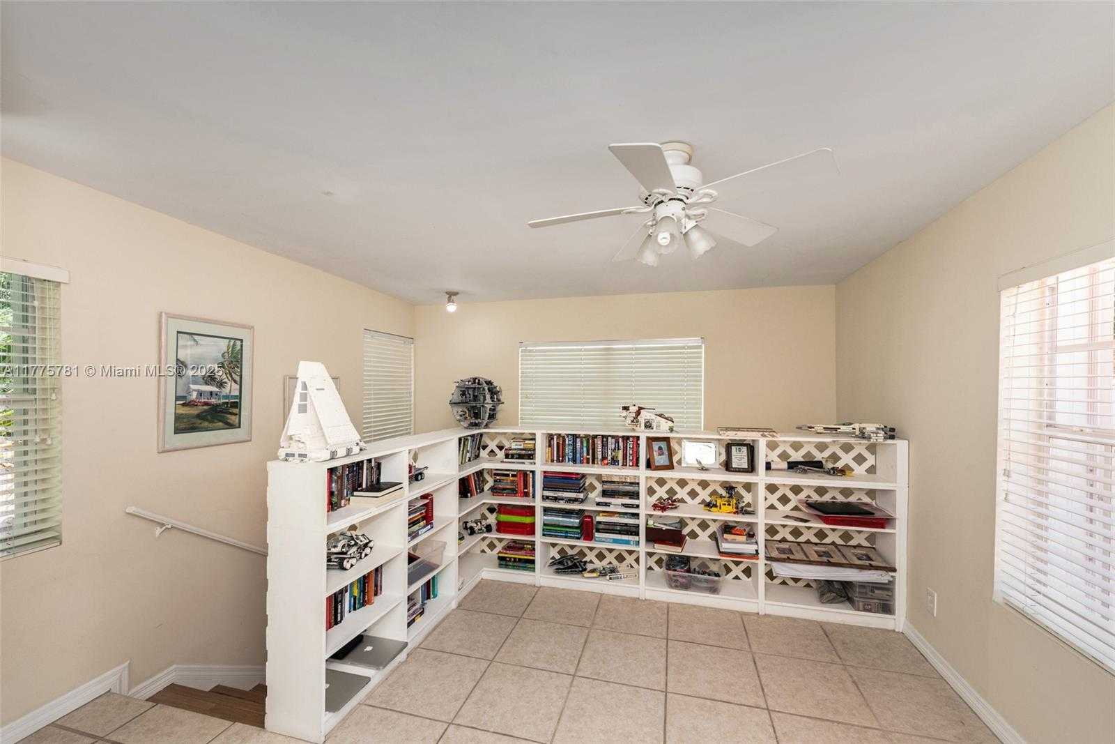 Small Image of 250 GREENWOOD DRIVE, Key Biscayne Number 19
