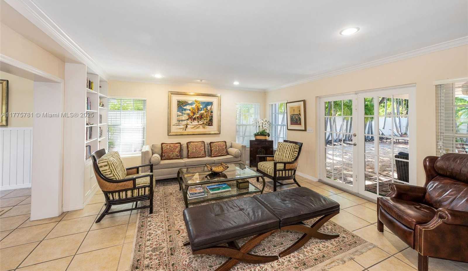 Small Image of 250 GREENWOOD DRIVE, Key Biscayne Number 4