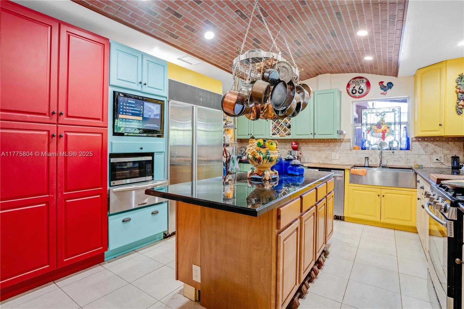 Small Image of 19341 HOLIDAY RD, Cutler Bay Number 14