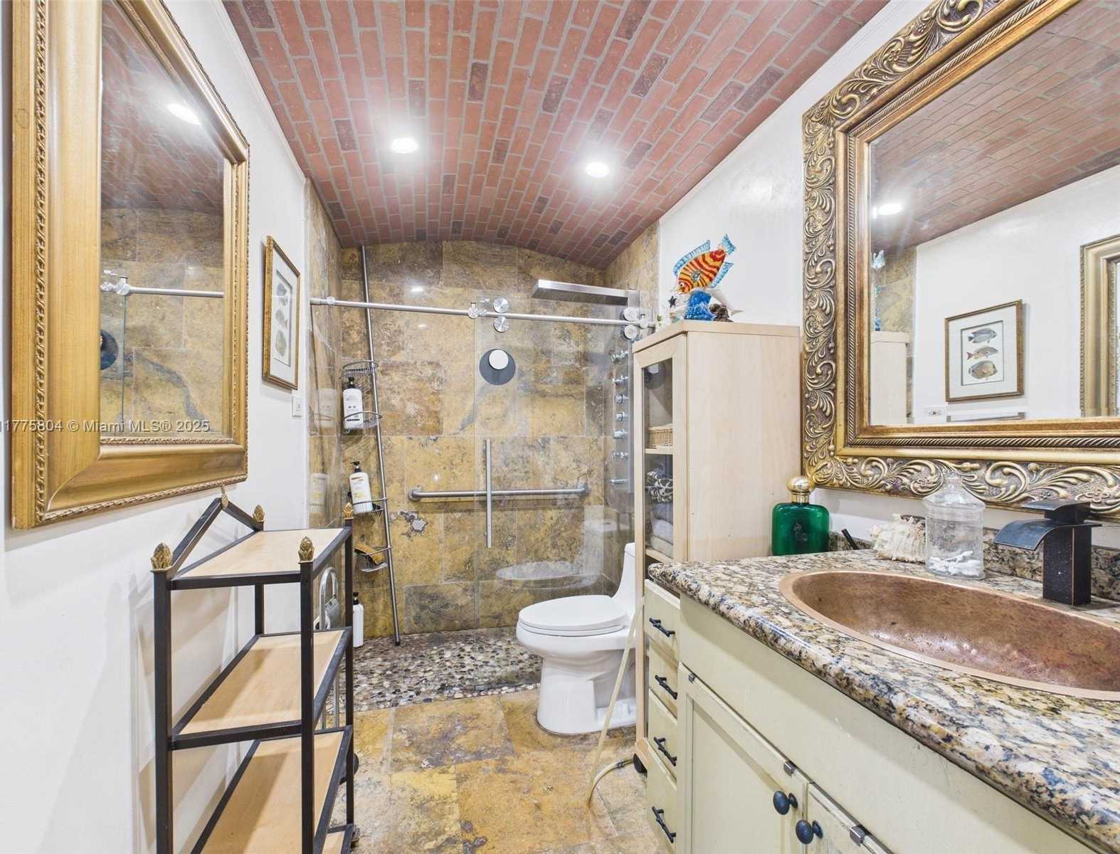 Small Image of 19341 HOLIDAY RD, Cutler Bay Number 18