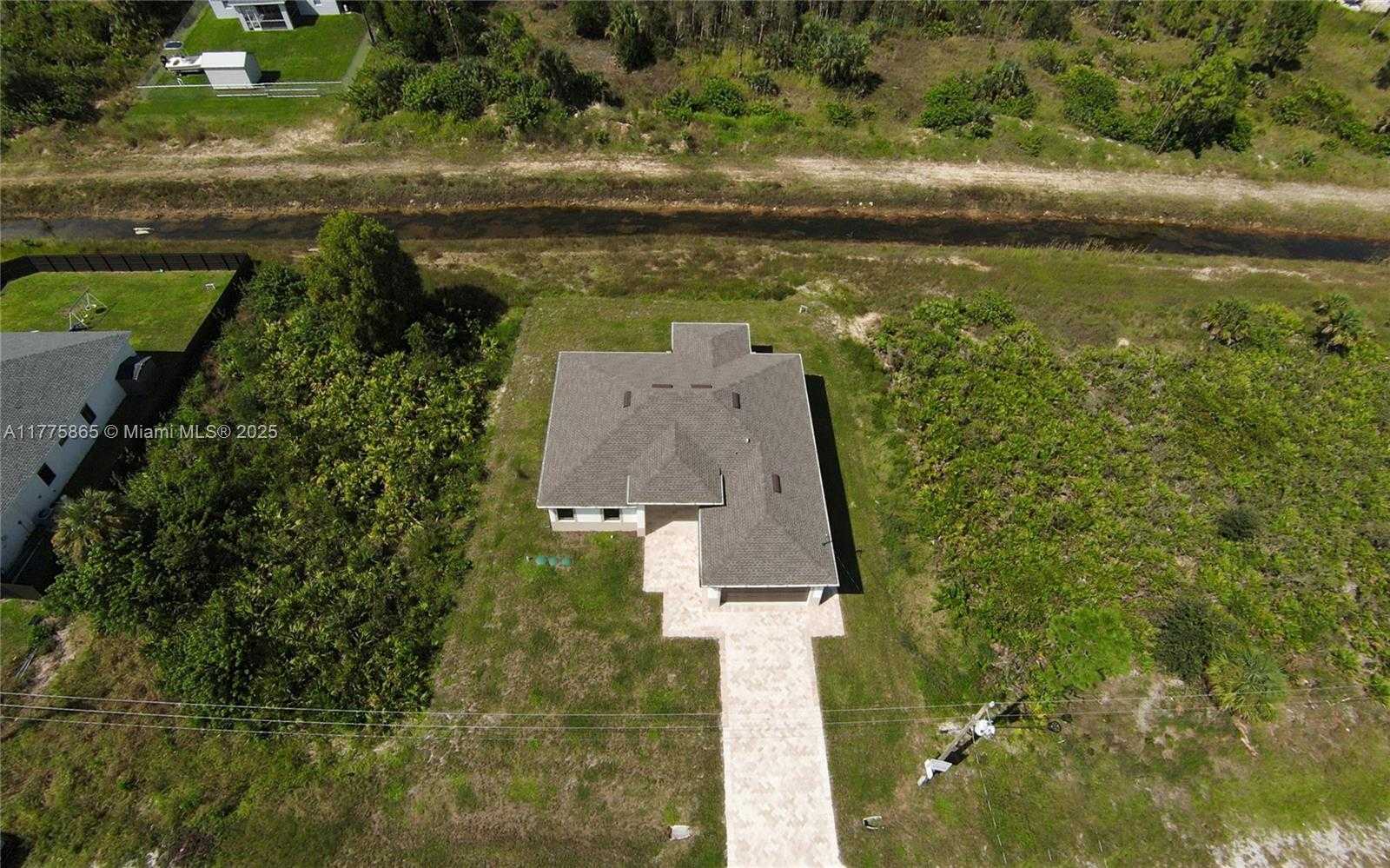 Small Image of 2610 20TH WEST, Other City - In The State Of Florida Number 3