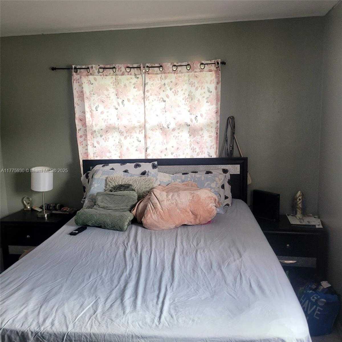 Small Image of 975 NORTH EAST 135TH ST, North Miami Number 7