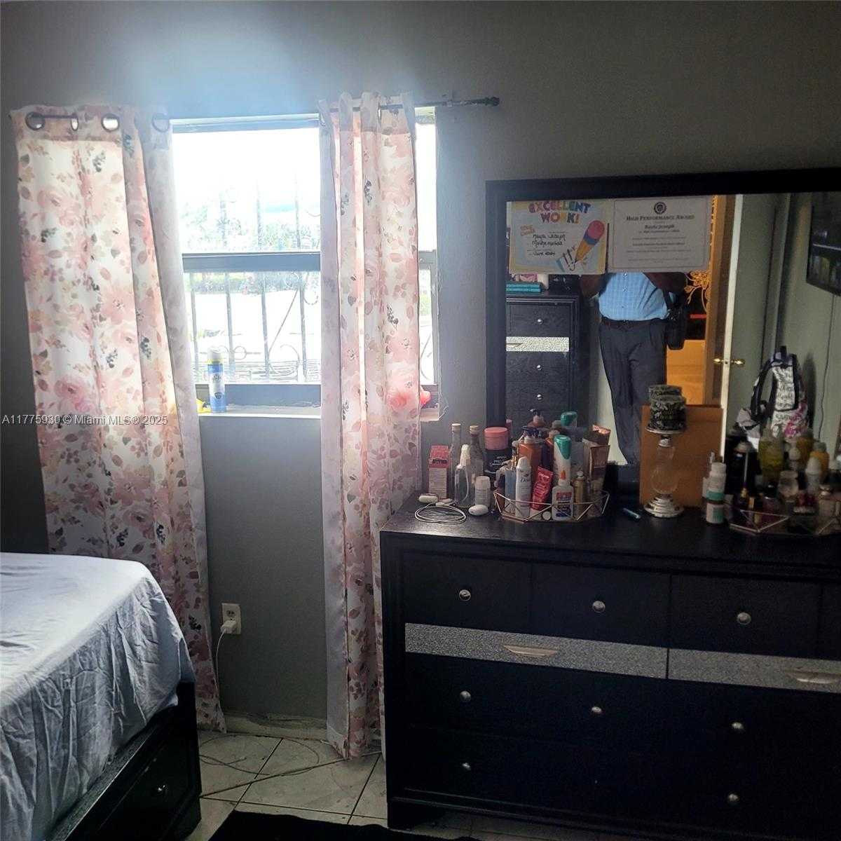 Small Image of 975 NORTH EAST 135TH ST, North Miami Number 8