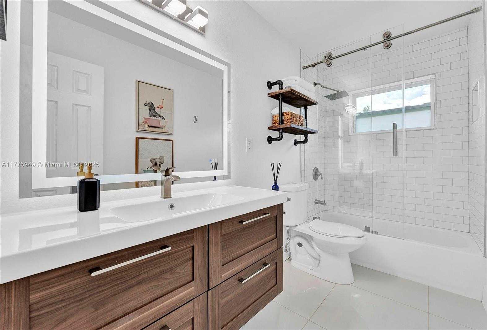 Small Image of 4421 NORTH EAST 16TH AVE, Oakland Park Number 16