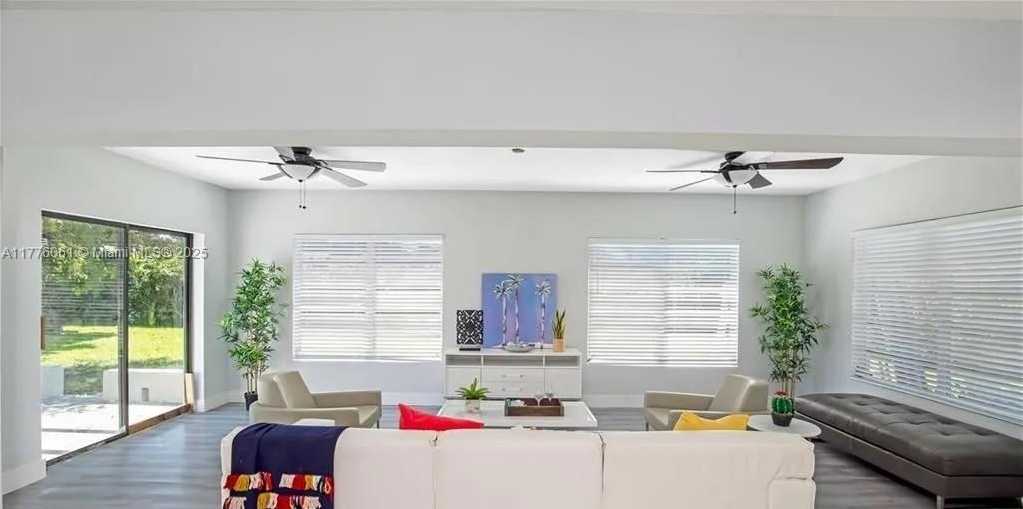 Small Image of 9380 SOUTH WEST 179TH TER, Palmetto Bay Number 21