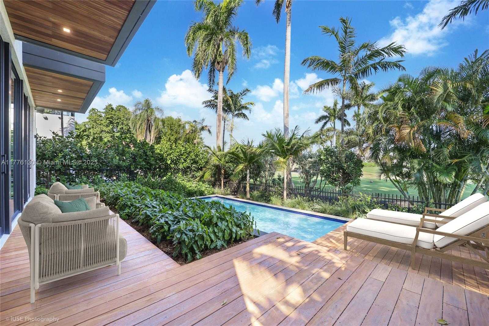 Small Image of 5825 ALTON RD, Miami Beach Number 10