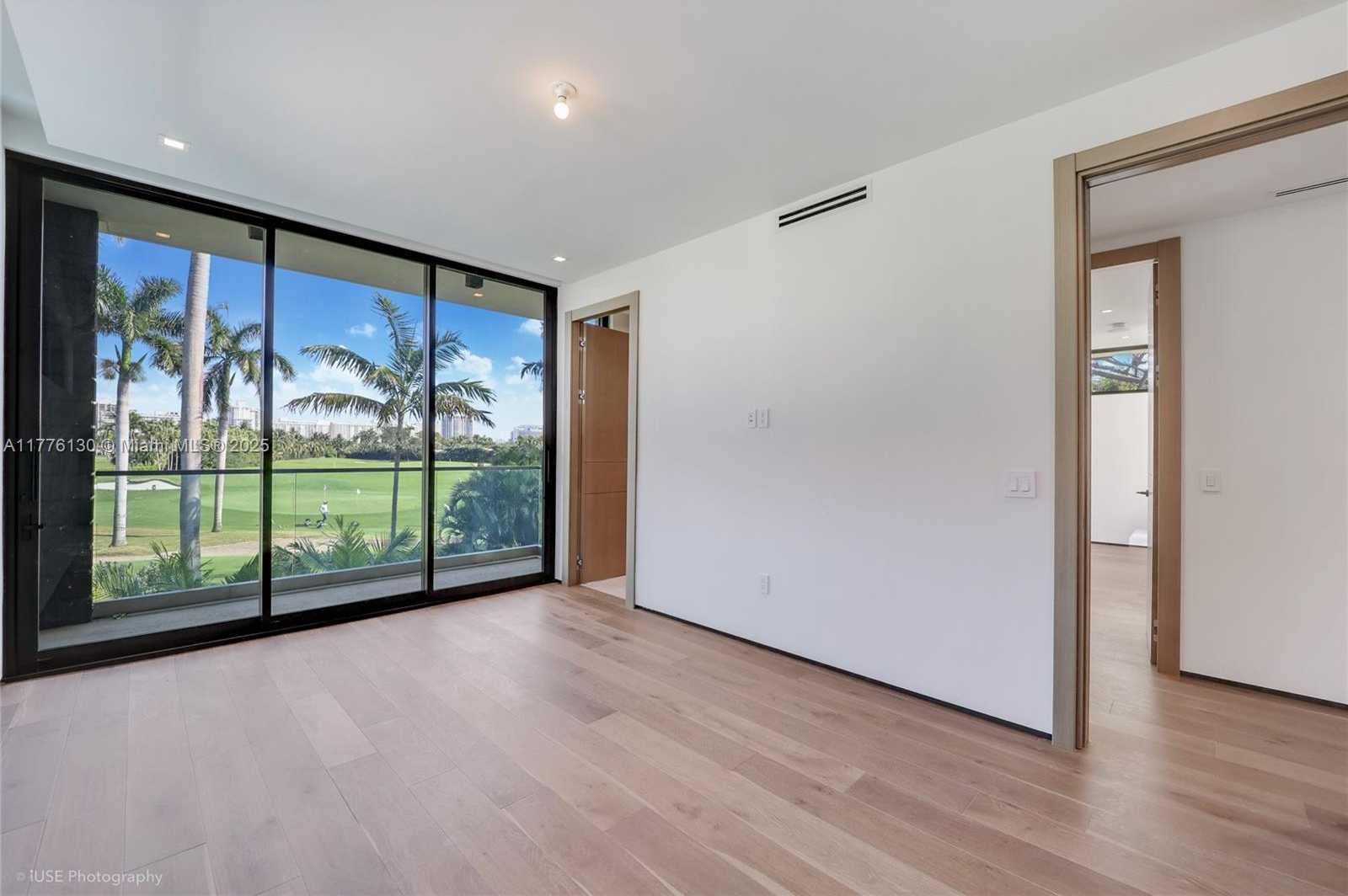 Small Image of 5825 ALTON RD, Miami Beach Number 12