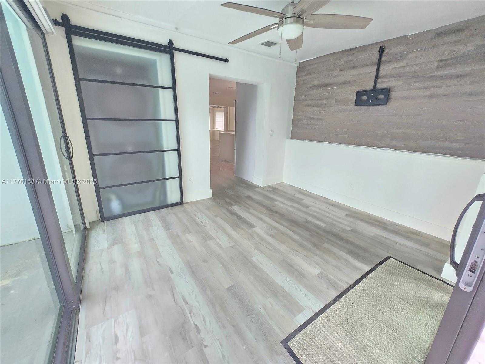 Small Image of 5101 SOUTH WEST 6TH CT, Margate Number 11