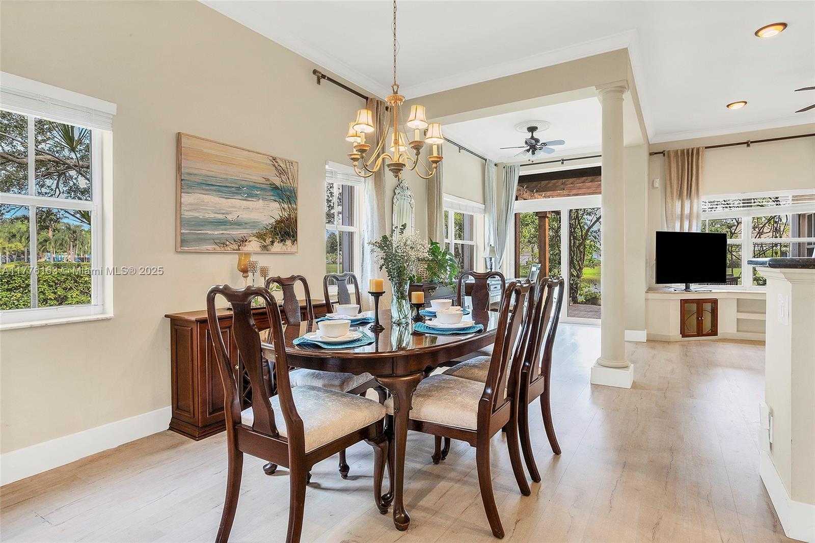 Small Image of 845 VISTA MEADOWS DR, Weston Number 10