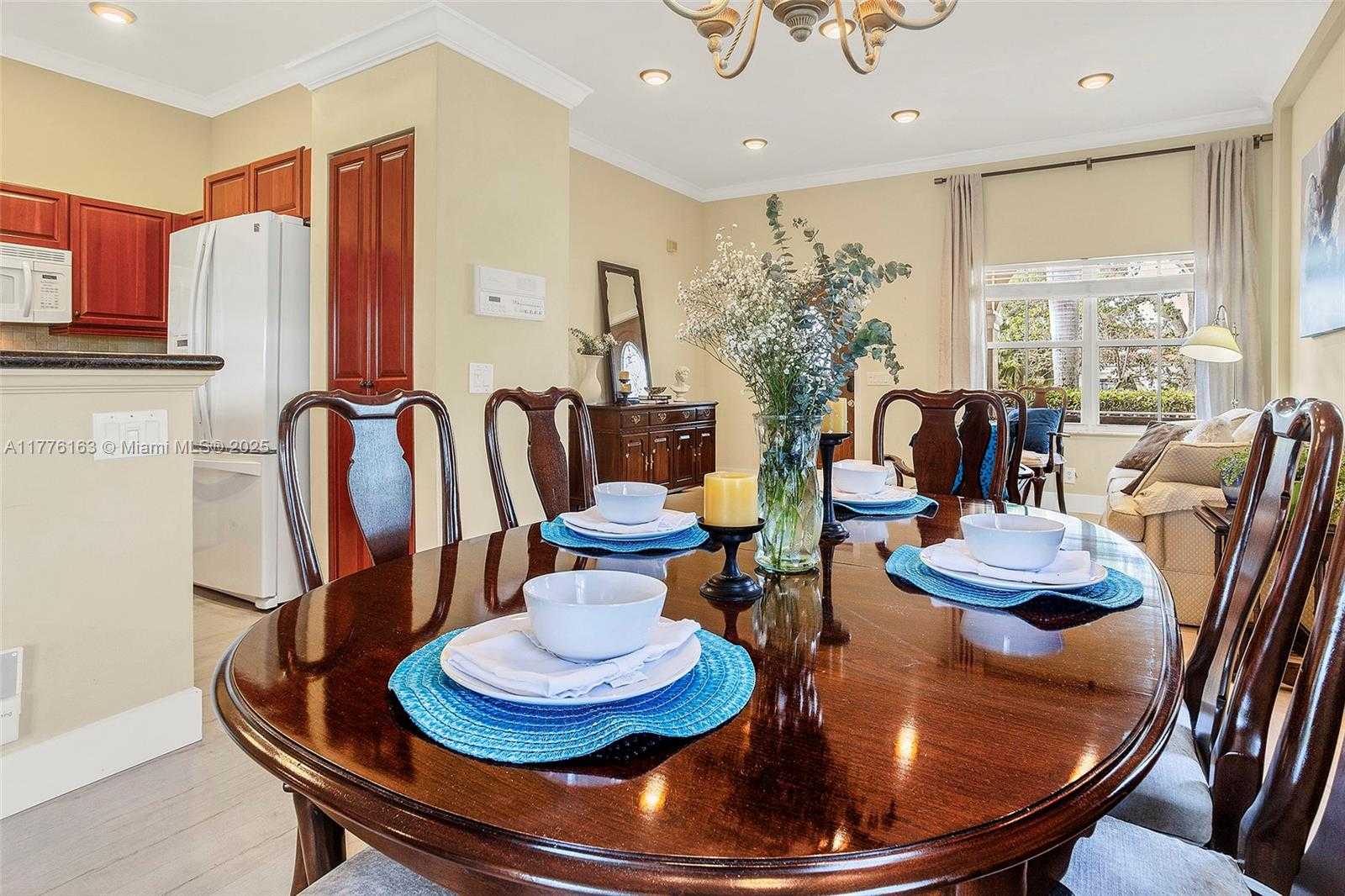 Small Image of 845 VISTA MEADOWS DR, Weston Number 12
