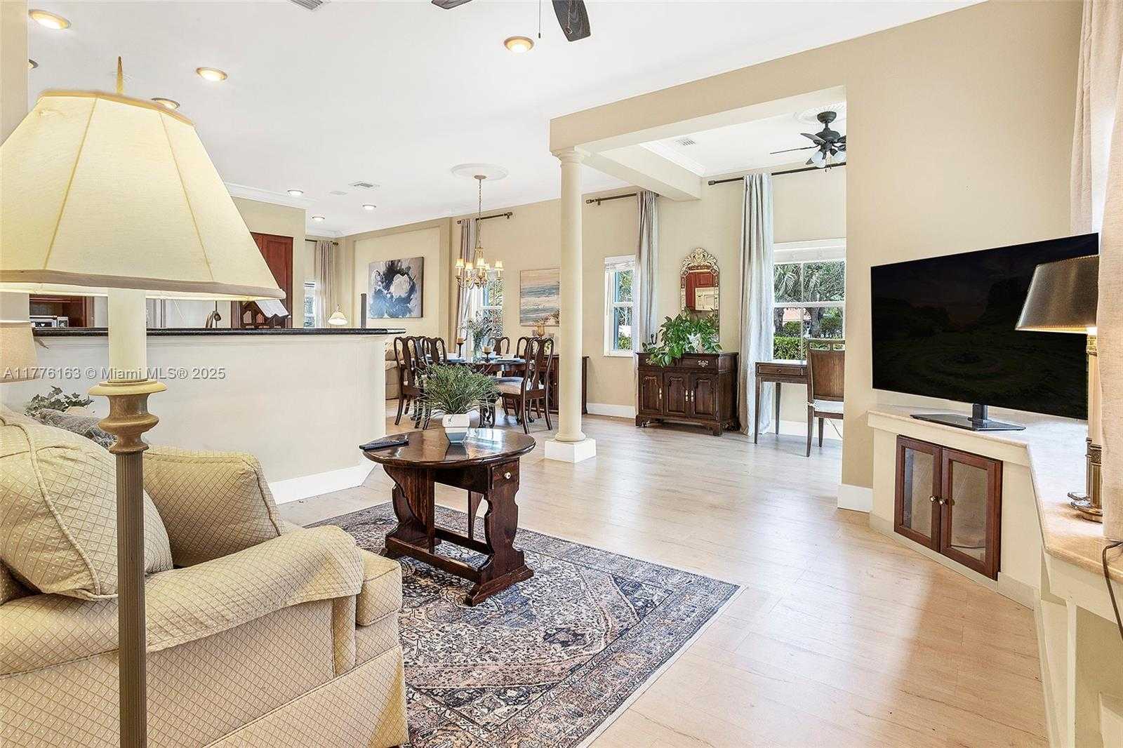 Small Image of 845 VISTA MEADOWS DR, Weston Number 16