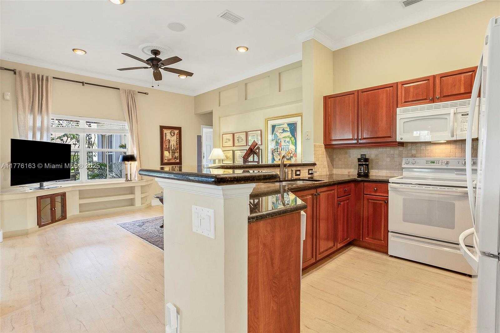 Small Image of 845 VISTA MEADOWS DR, Weston Number 18