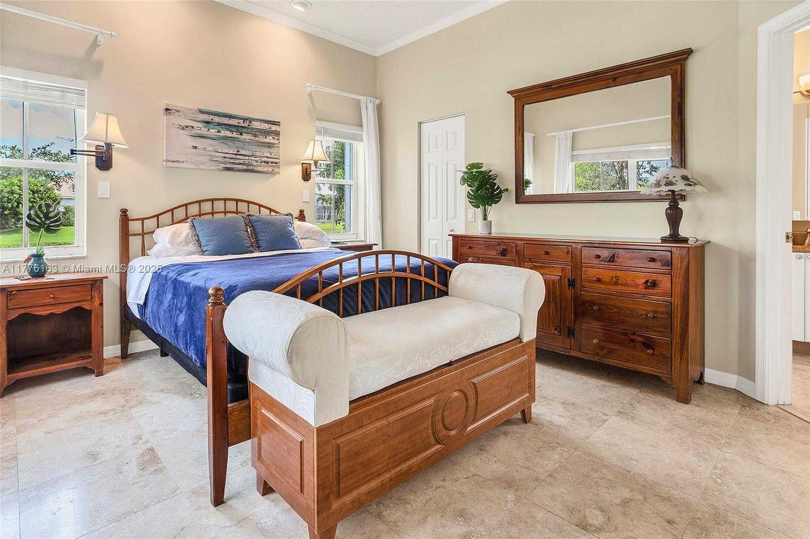 Small Image of 845 VISTA MEADOWS DR, Weston Number 26