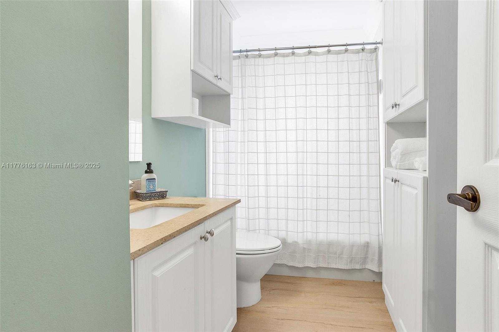 Small Image of 845 VISTA MEADOWS DR, Weston Number 35