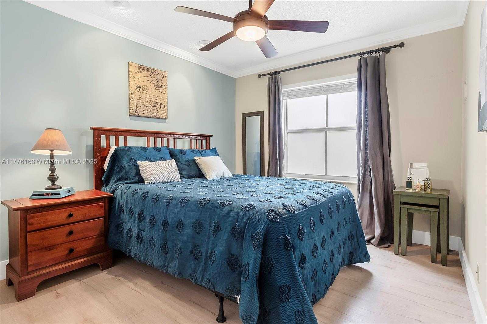 Small Image of 845 VISTA MEADOWS DR, Weston Number 37
