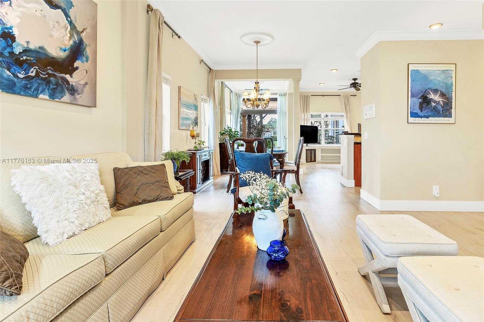 Small Image of 845 VISTA MEADOWS DR, Weston Number 5