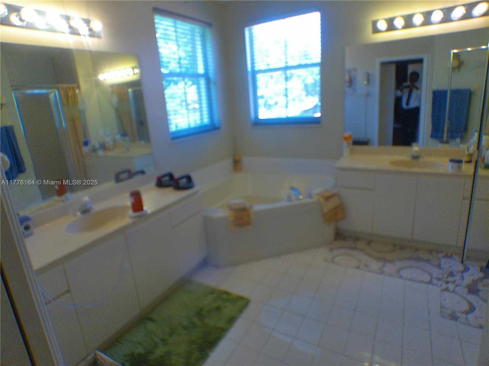 Small Image of 16830 SOUTH WEST 36TH CT, Miramar Number 28