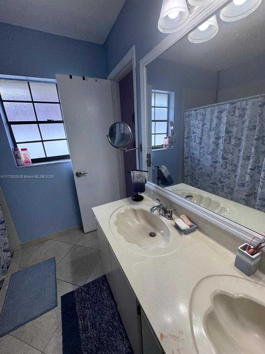 Small Image of 2370 NORTH WEST 122ND DR, Coral Springs Number 16