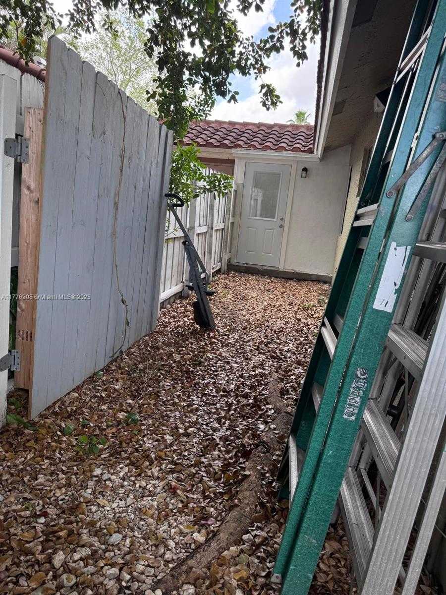 Small Image of 2370 NORTH WEST 122ND DR, Coral Springs Number 30