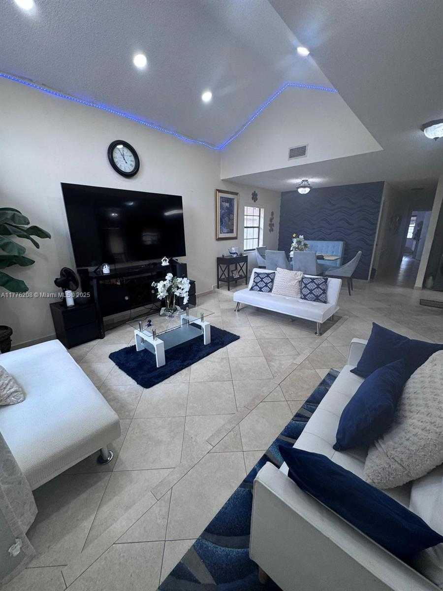 Small Image of 2370 NORTH WEST 122ND DR, Coral Springs Number 4