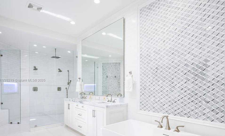 Small Image of 570 MANOR RD, MAITLAND, Winter Park Number 32