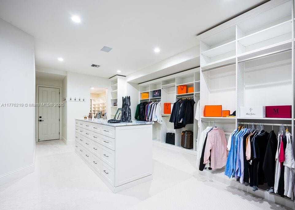 Small Image of 570 MANOR RD, MAITLAND, Winter Park Number 35