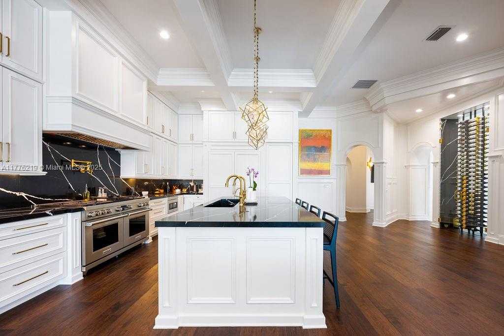 Small Image of 570 MANOR RD, MAITLAND, Winter Park Number 42
