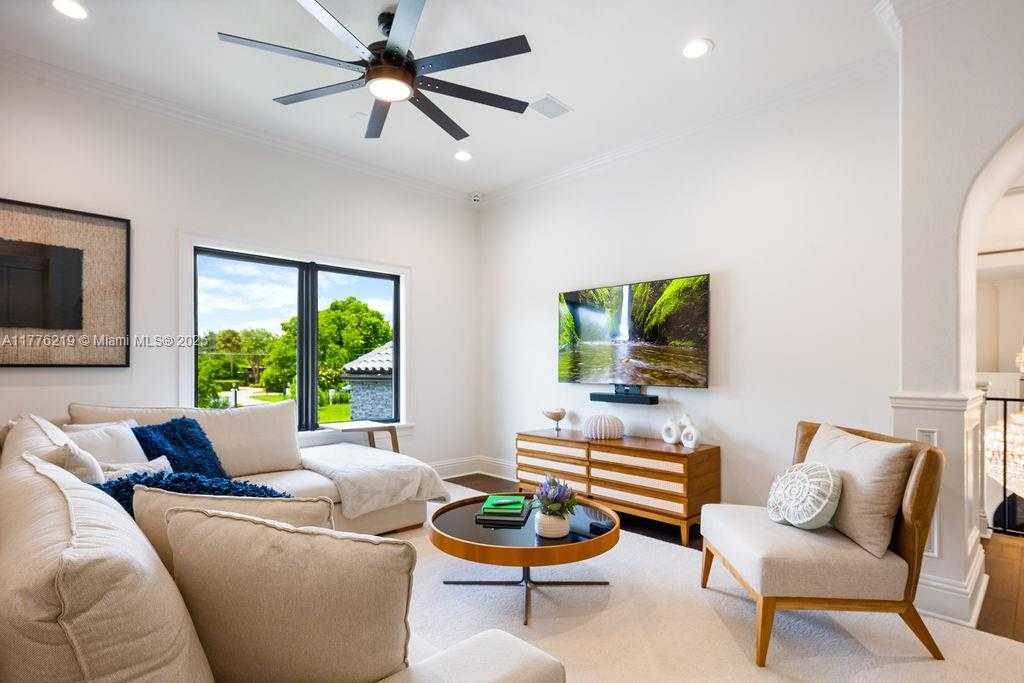 Small Image of 570 MANOR RD, MAITLAND, Winter Park Number 47