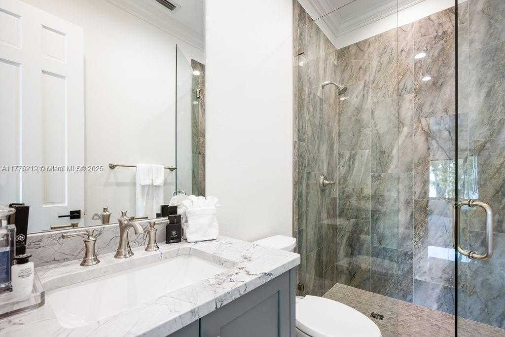 Small Image of 570 MANOR RD, MAITLAND, Winter Park Number 49